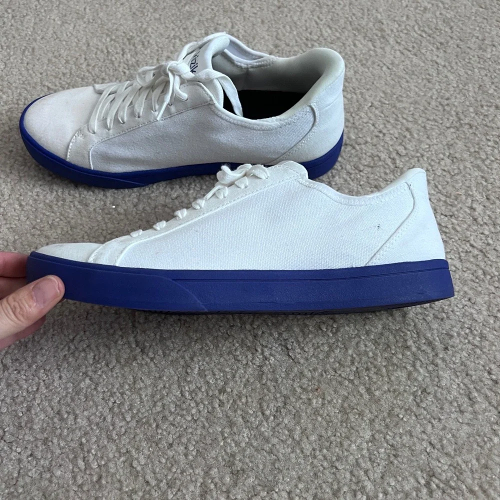 Kizik Irvine Canvas Hands-Free Sneakers‎ White Cobalt Blue Mens 7.5 Womens 9